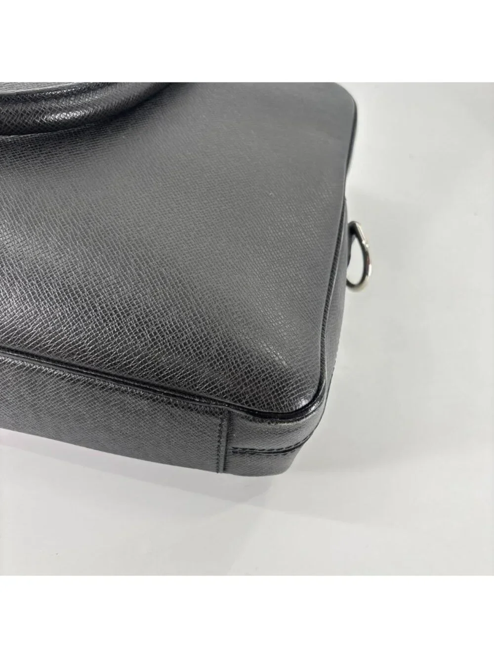 Louis Vuitton Super Taiga Porte Documents PM Noir Business Bag Black